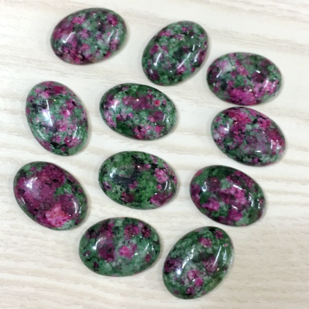 8 Ruby in Zoisite