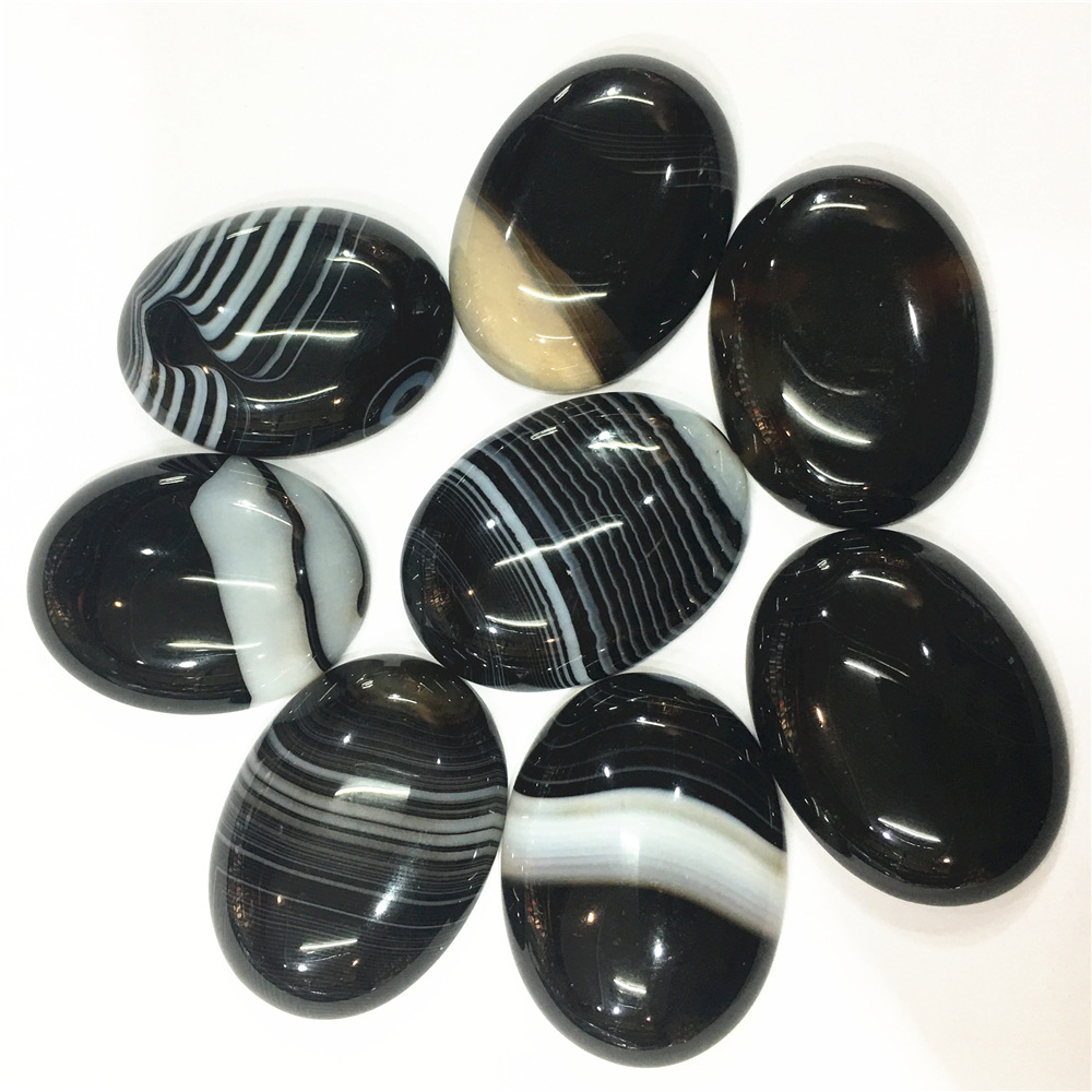 15 black lace agate