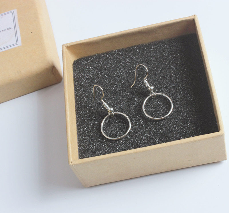 Small circle earrings