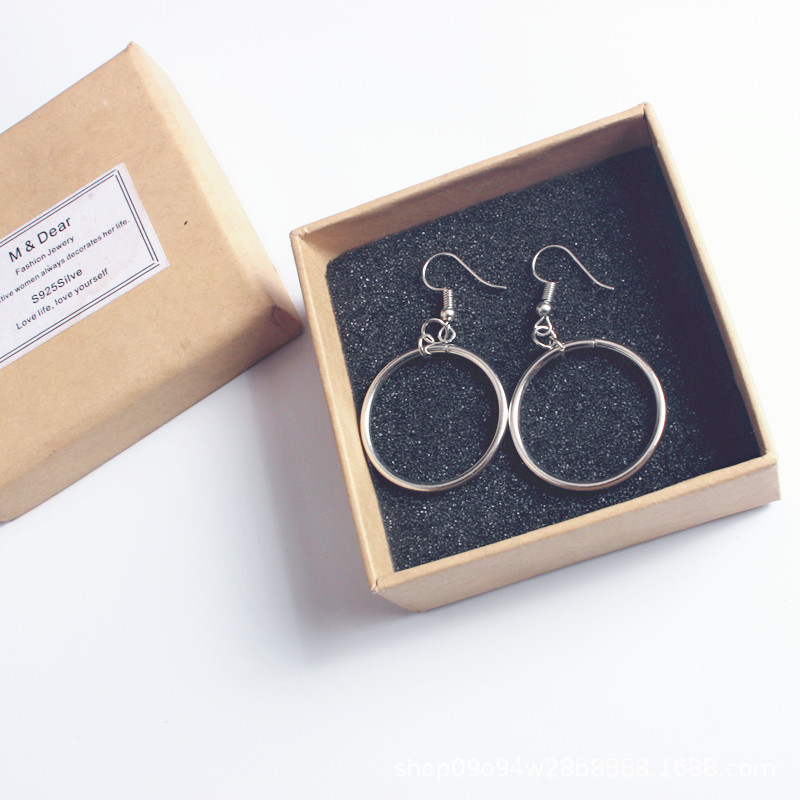 Circle earrings