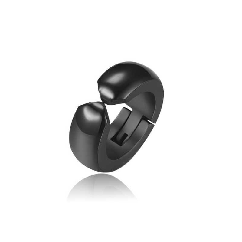 Ear clips black