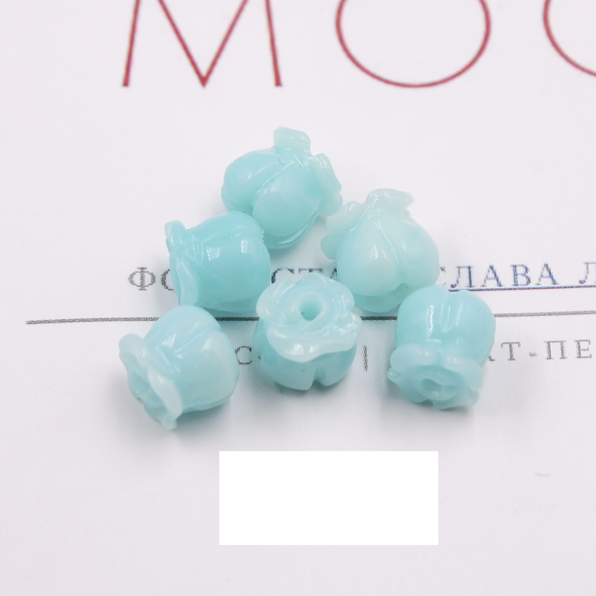 shallow aquamarine 浅いアクアマリン