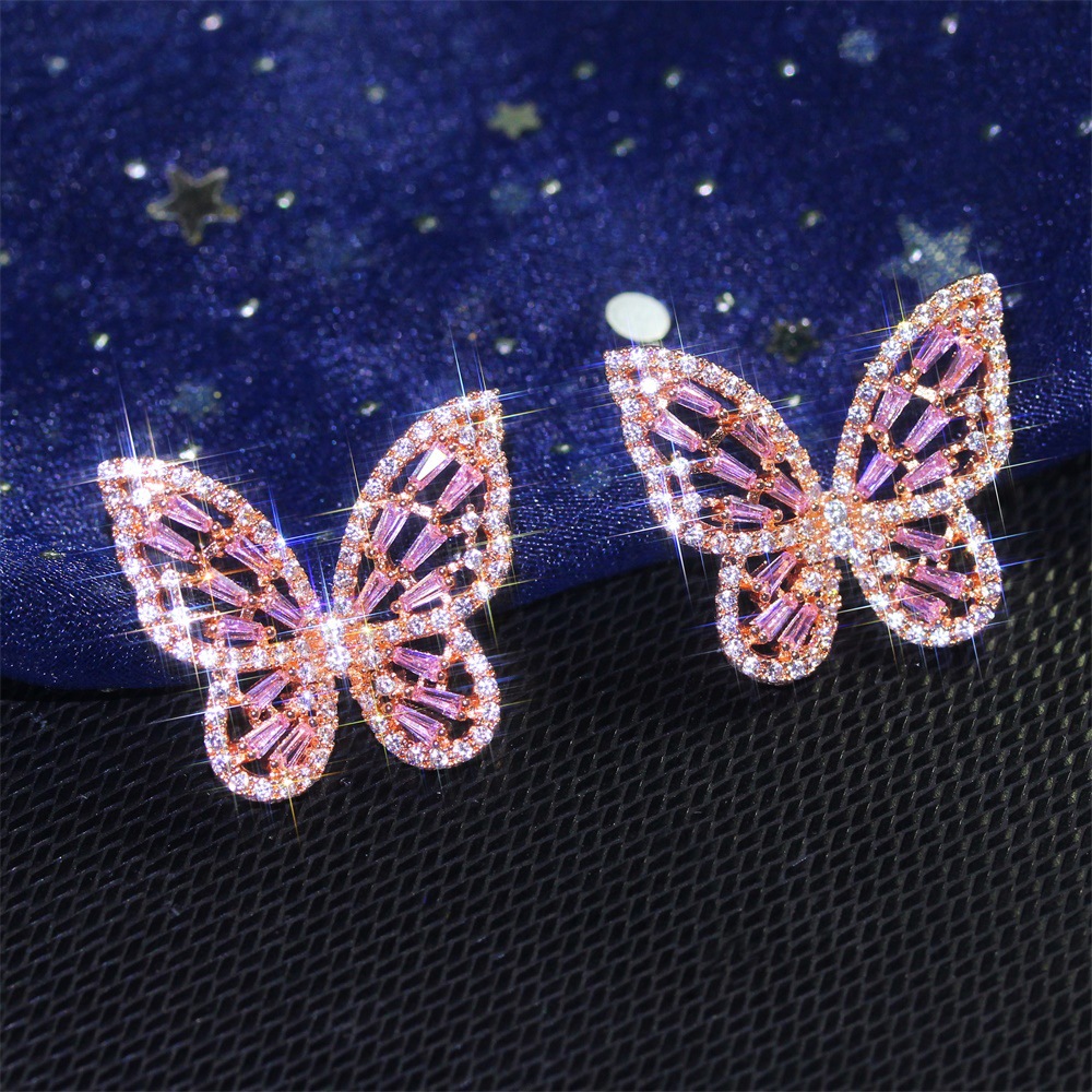 4:Rose gold stud ears