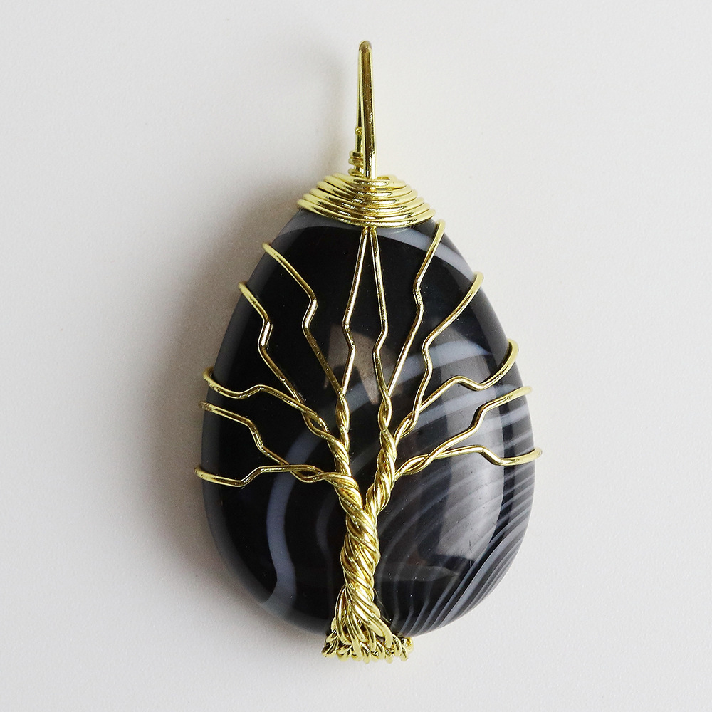 1:Black striped agate