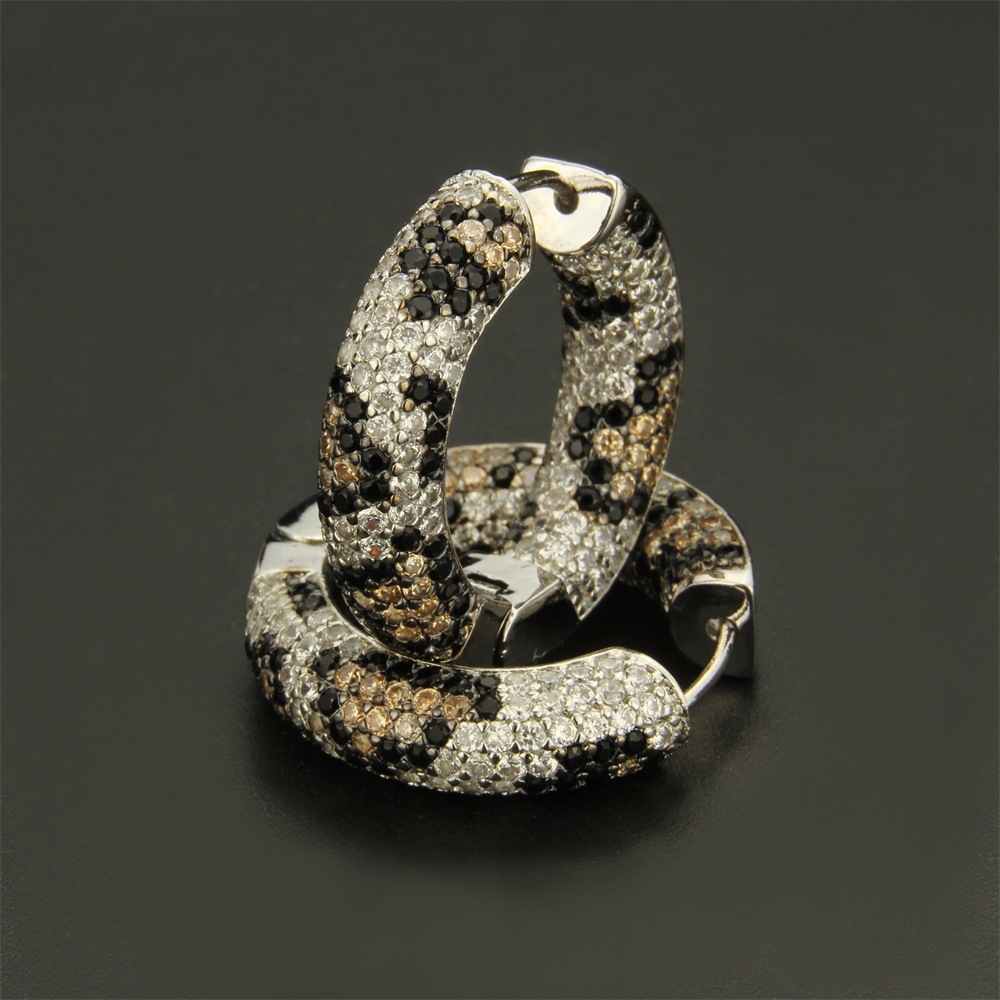 Platinum plated snake zircon