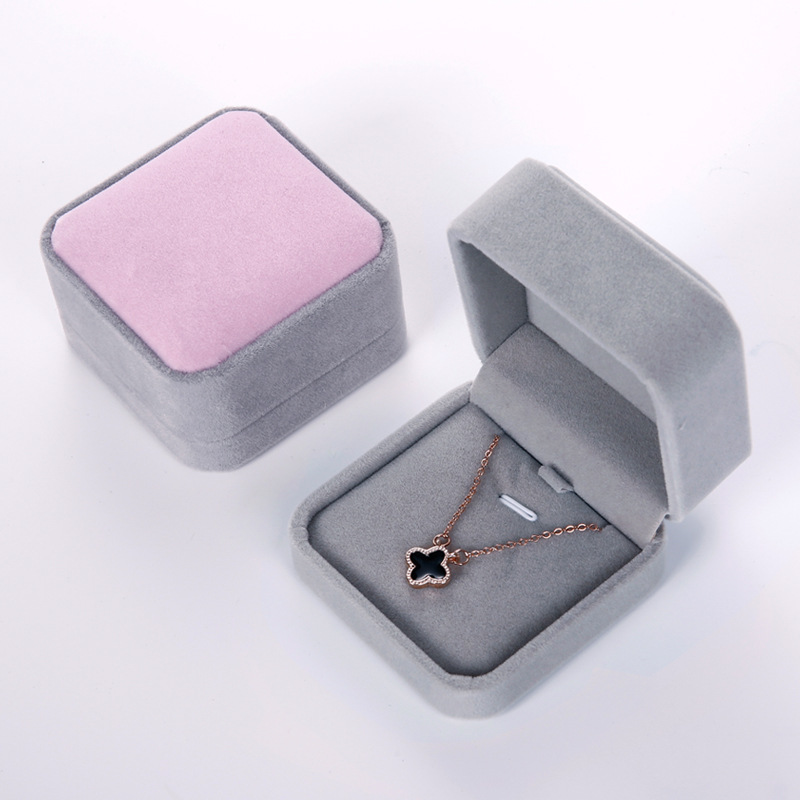 2:Pendant Box, 7*7*4cm