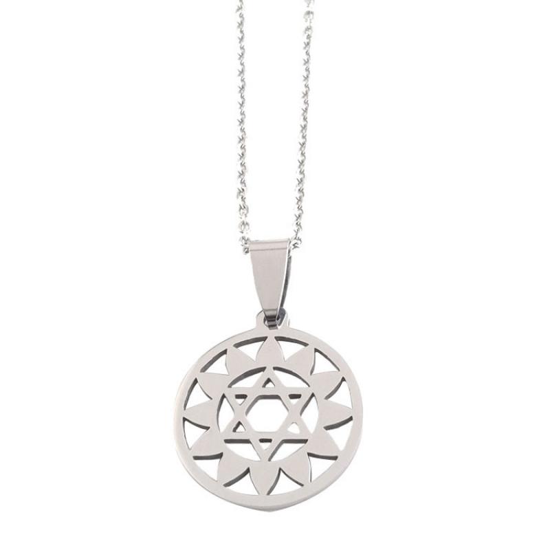 Silver Heart Wheel Pendant + O Chain