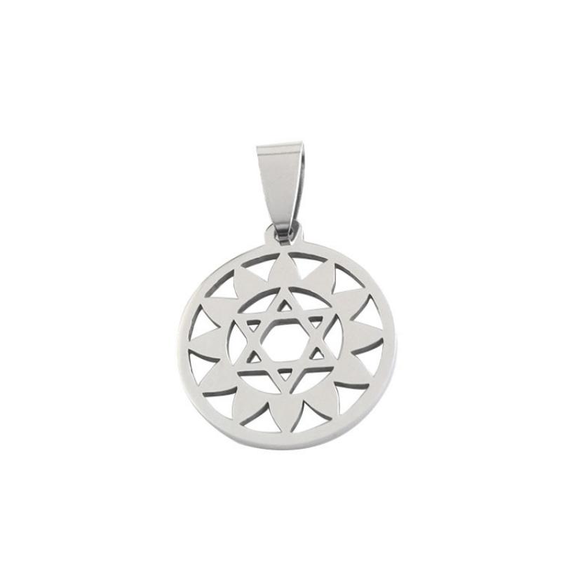 Silver heart wheel pendant