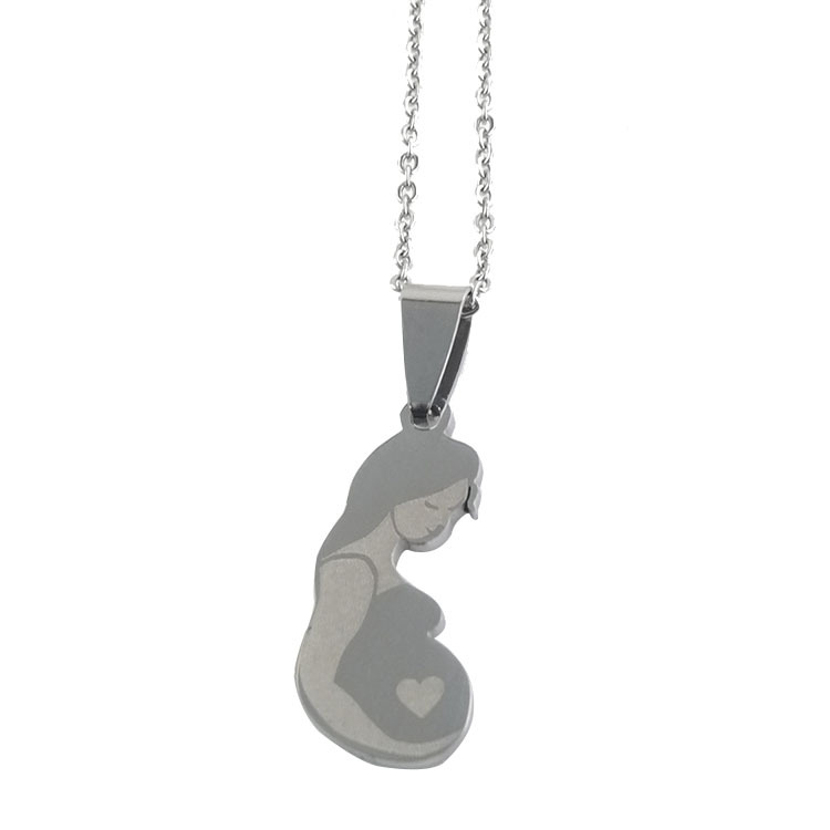 4:Silver pendant with O chain