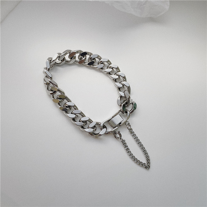 2:Bracelet 7.5inch