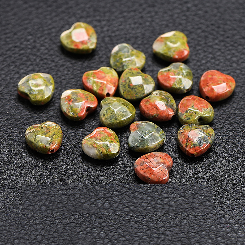 Natural flower green stone cut face love 10*5mm/20