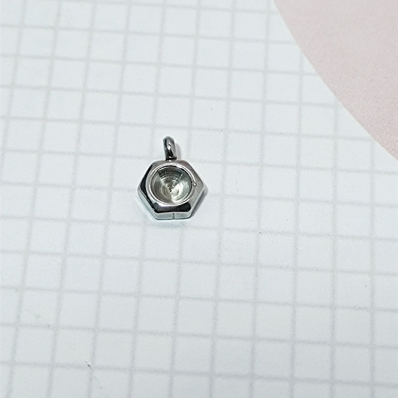 E 8.9*6.8*2mm