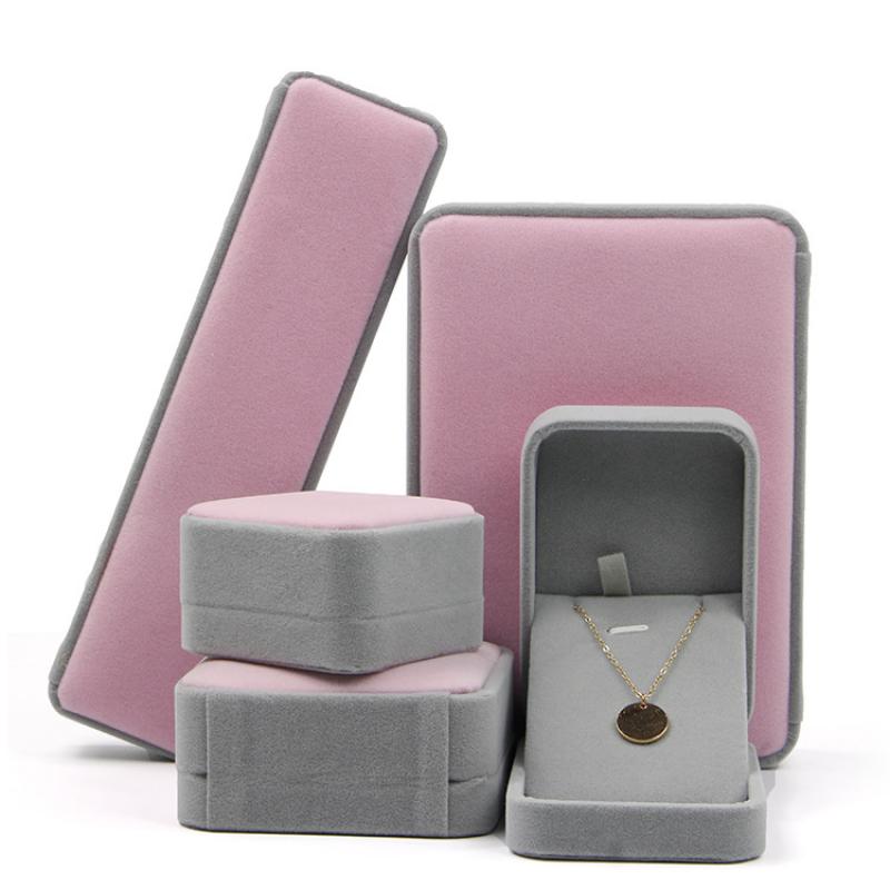 Powder and gray flannelette box Ear stud box (7*7*