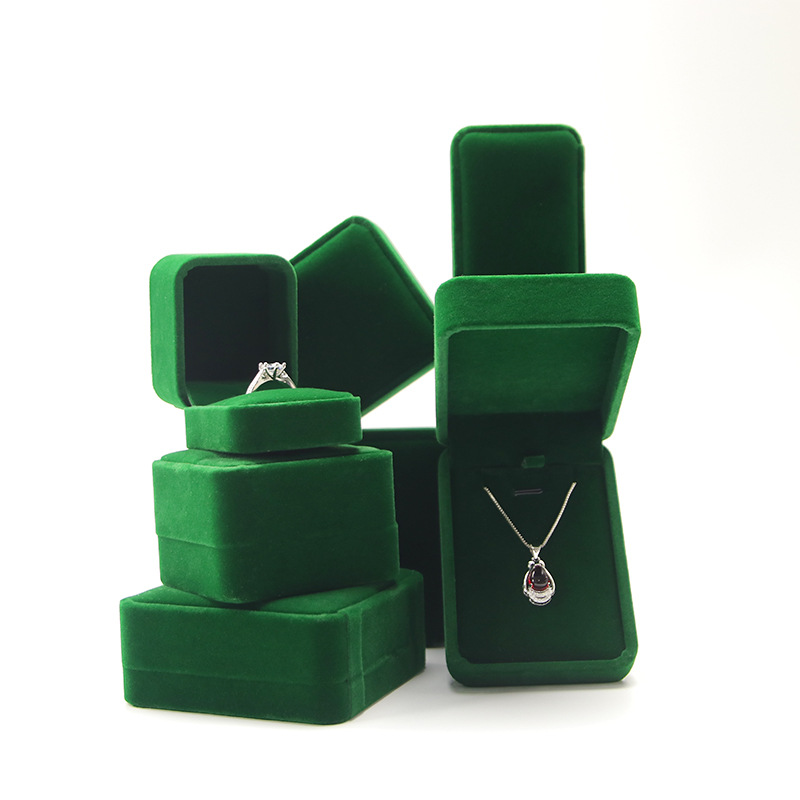 Green flannelette Box Locket (7*7*4cm)