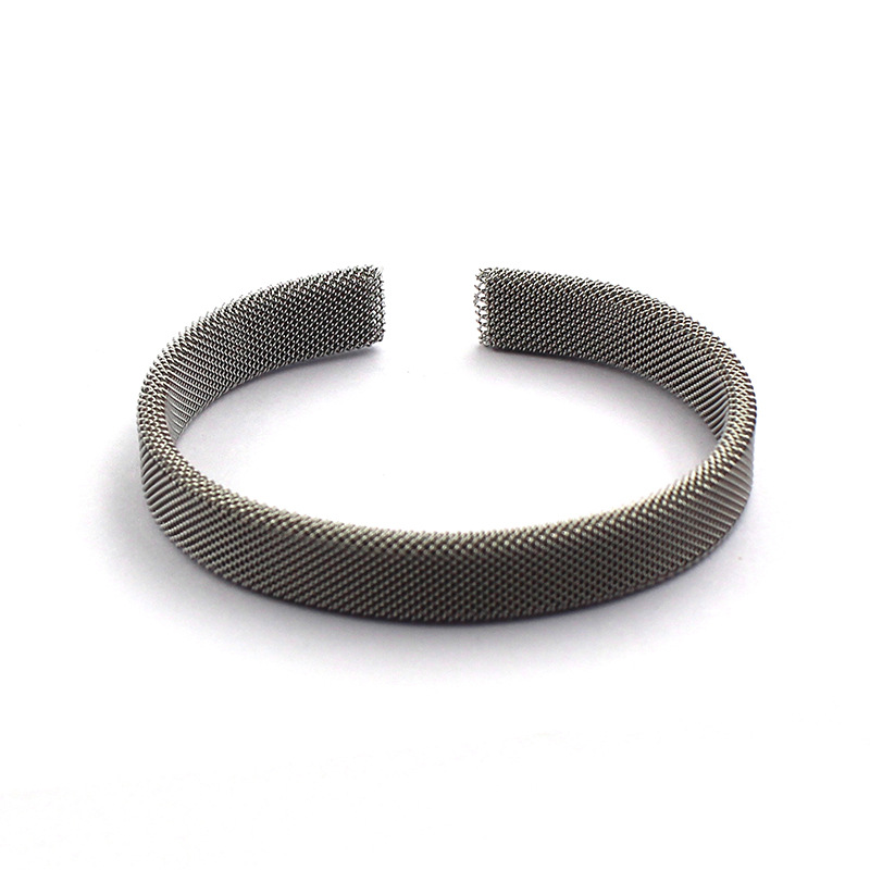 2:Flat mesh bracelet (headless)