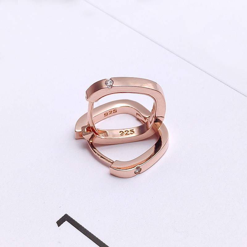 0.9 pin rose gold color