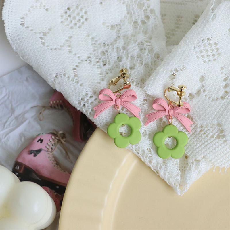 earring clip