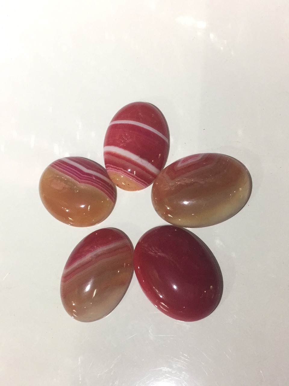 Striped agate red