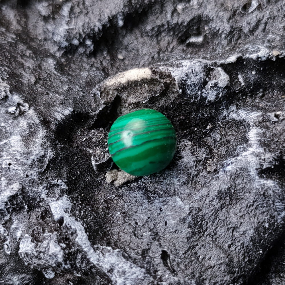 22:10mm, Synthetic malachite