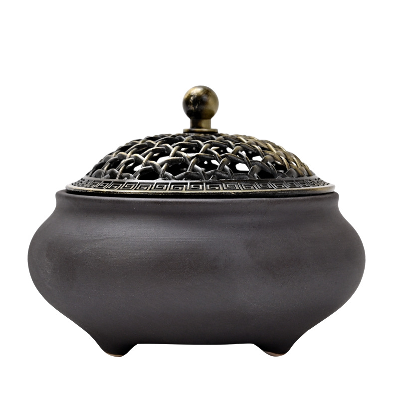 6:Black pottery