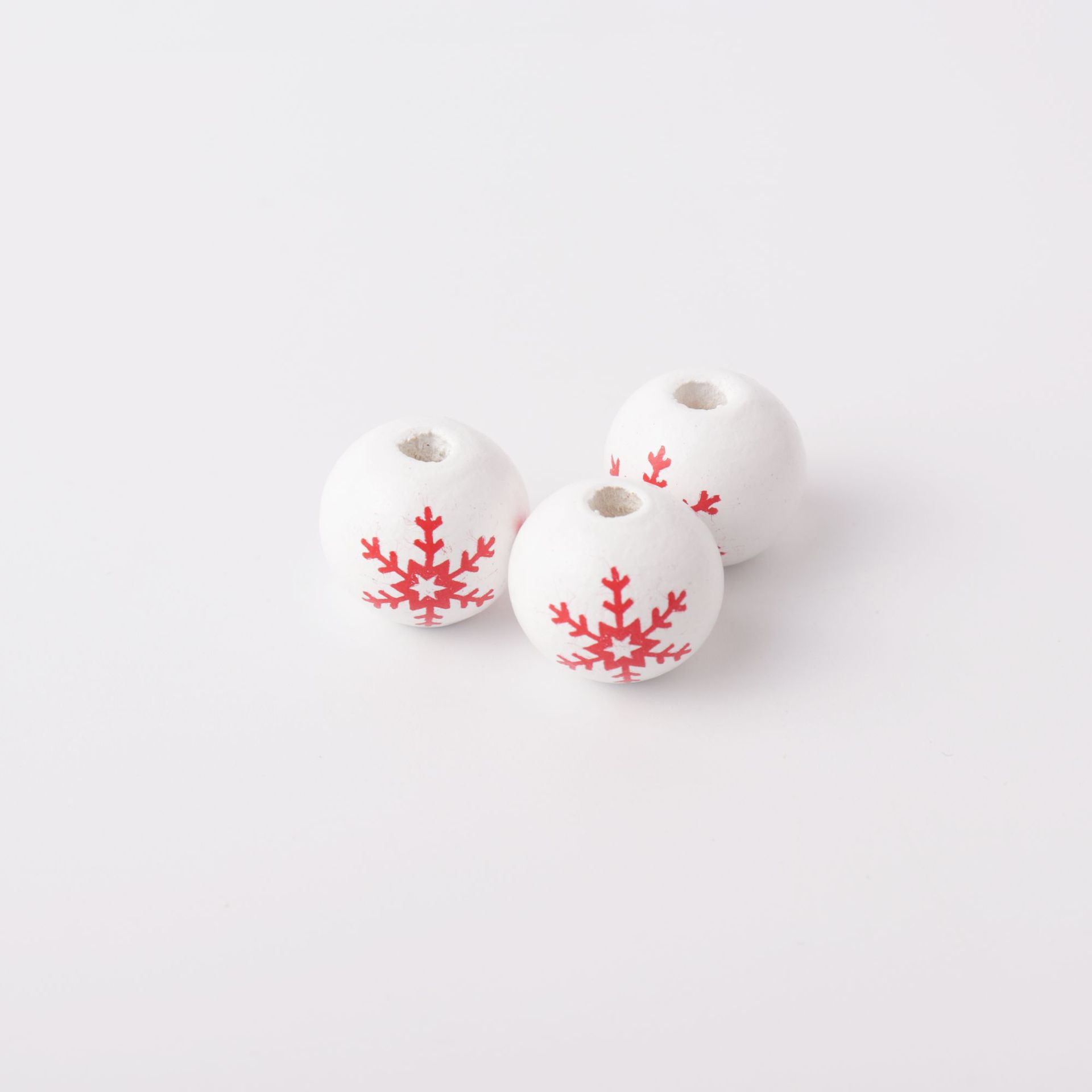 Red snowflake (white background) 13x14mm aperture