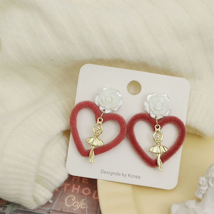 2:Clip-on Earring