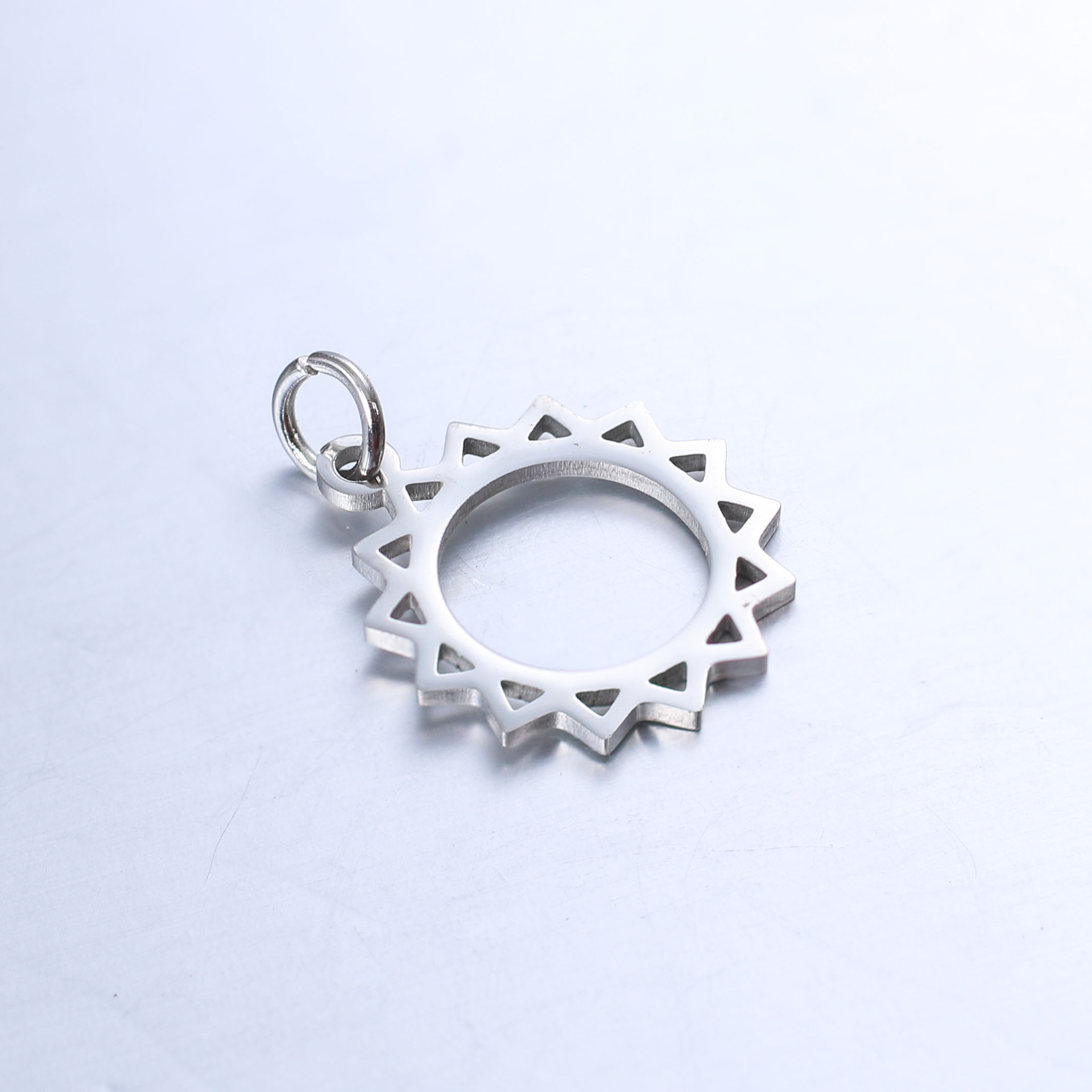 Enclosed ( 0.8*5mm ) steel color