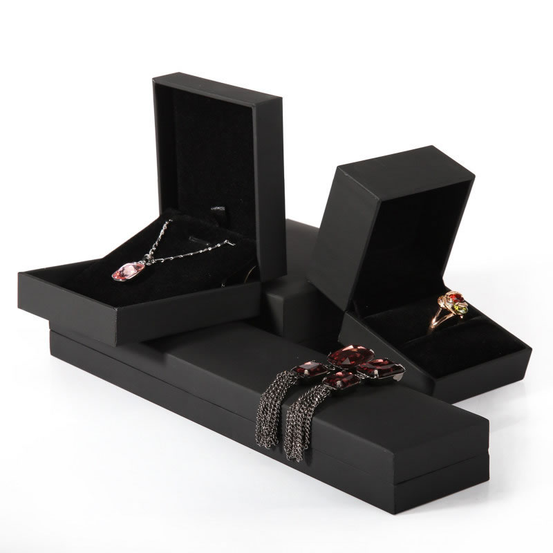 black ring box 6*5.5*4.5cm