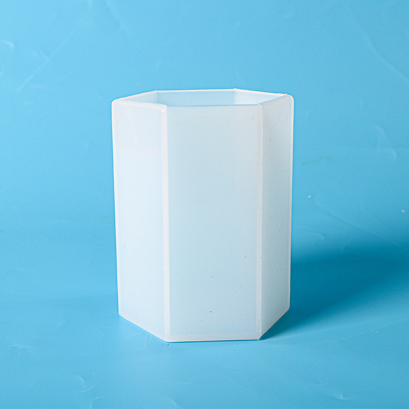 Large hexagonal cylinder mould ( 10*7cm )