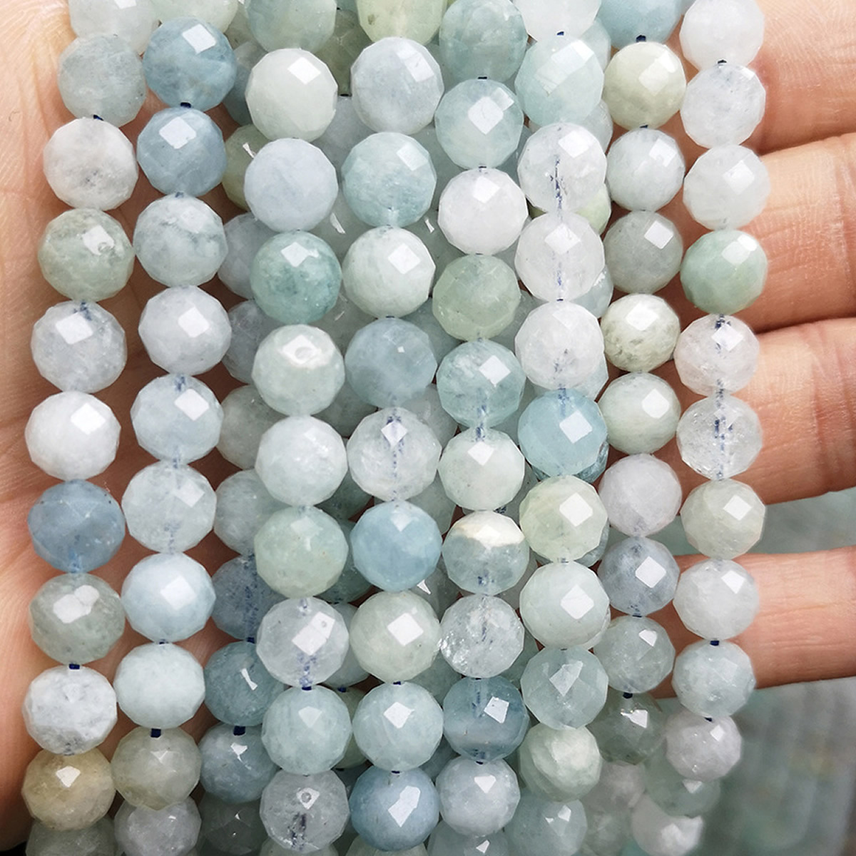 Aquamarine faceted 8mm,about 47 pcs