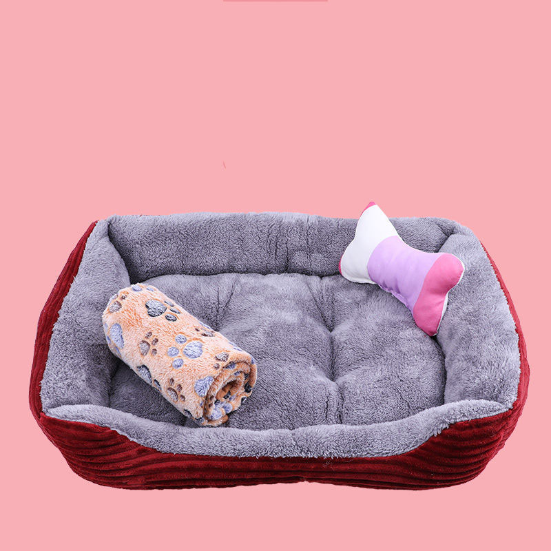 Simple jujube dog kennel   blanket   toy bone