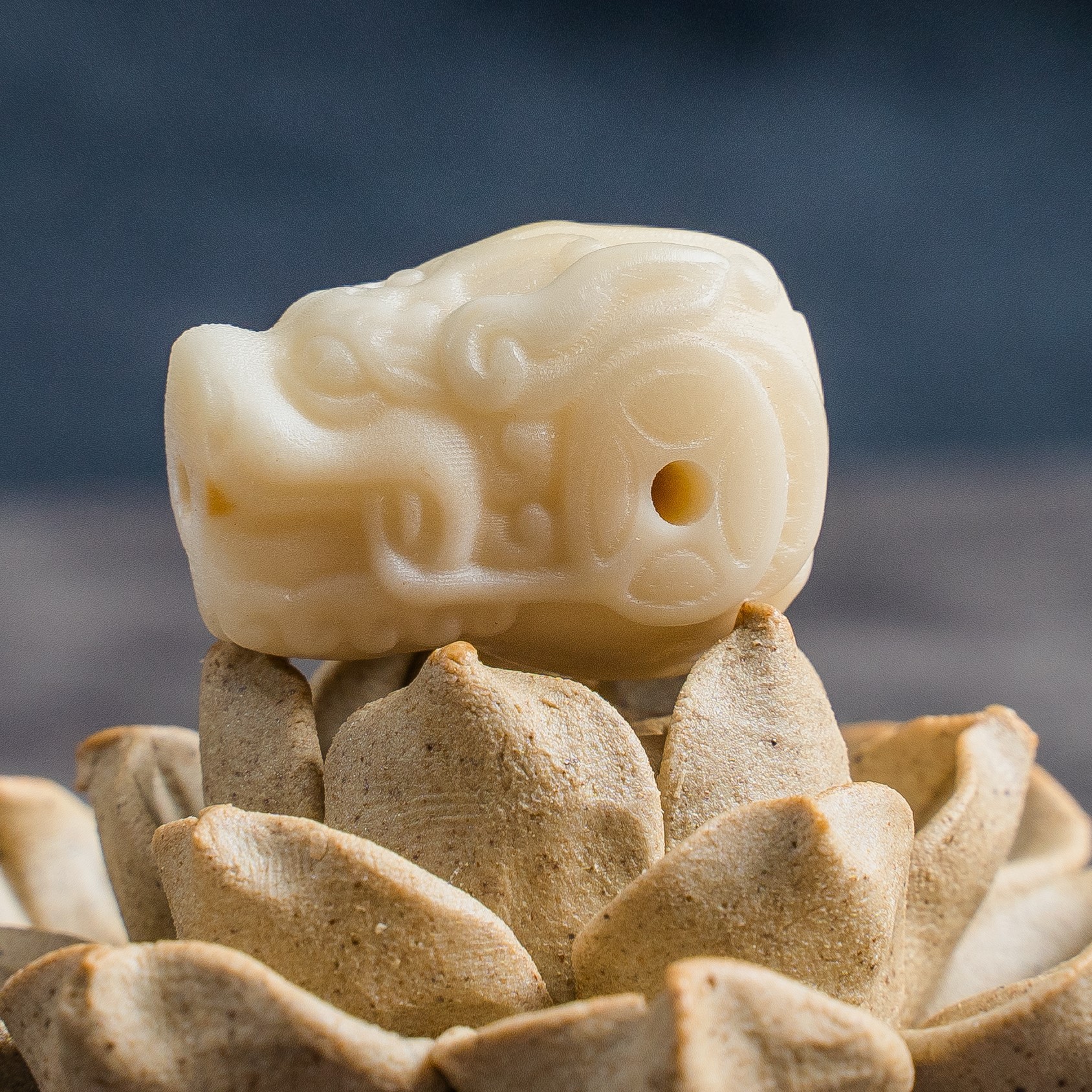 Ivory Fruit Dragon Head