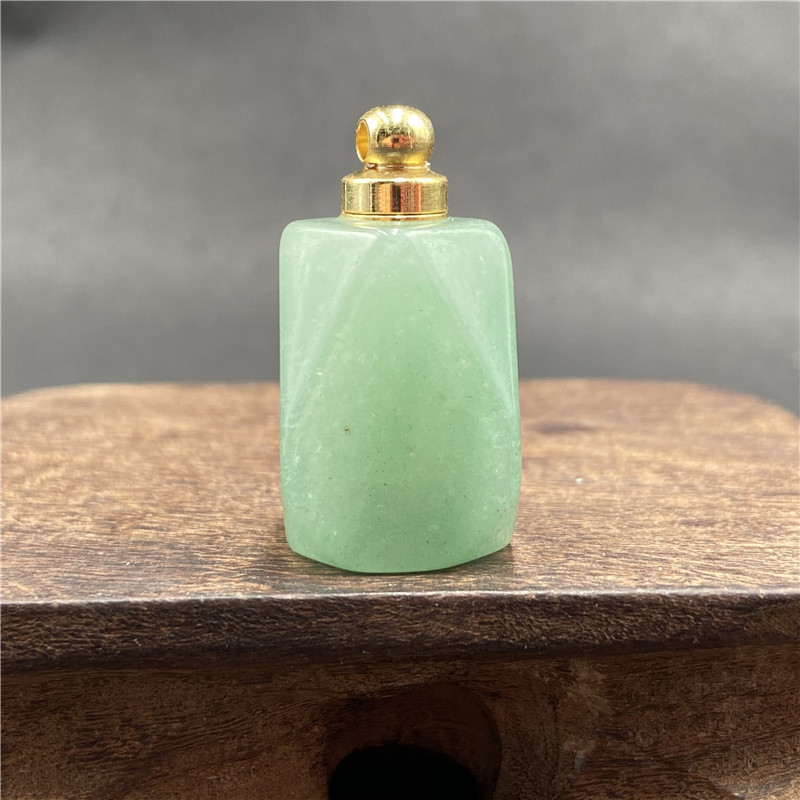 Green Aventurine, Golden Gai