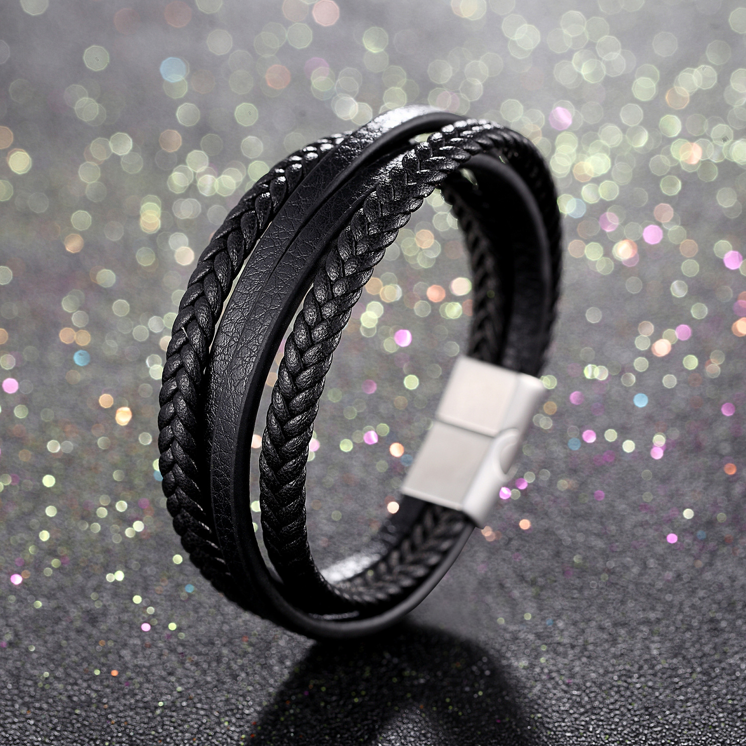 1:Black leather steel buckle, length 18.5cm