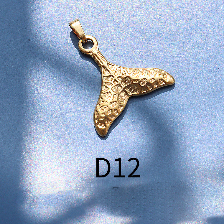 D12 golden print big fish tail 2.5x2.5cm