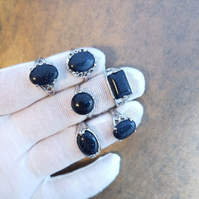 15:Blue Goldstone