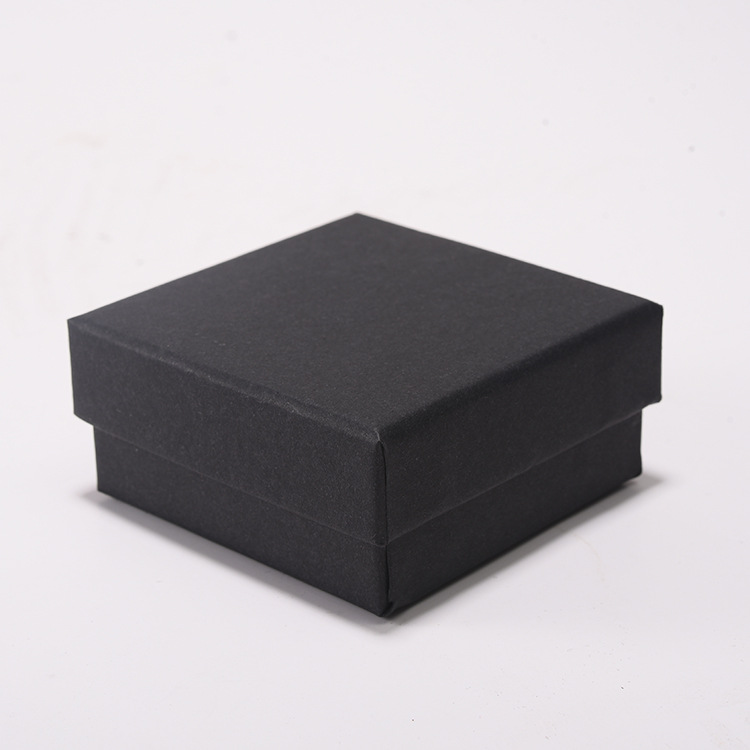 1:Black cardboard