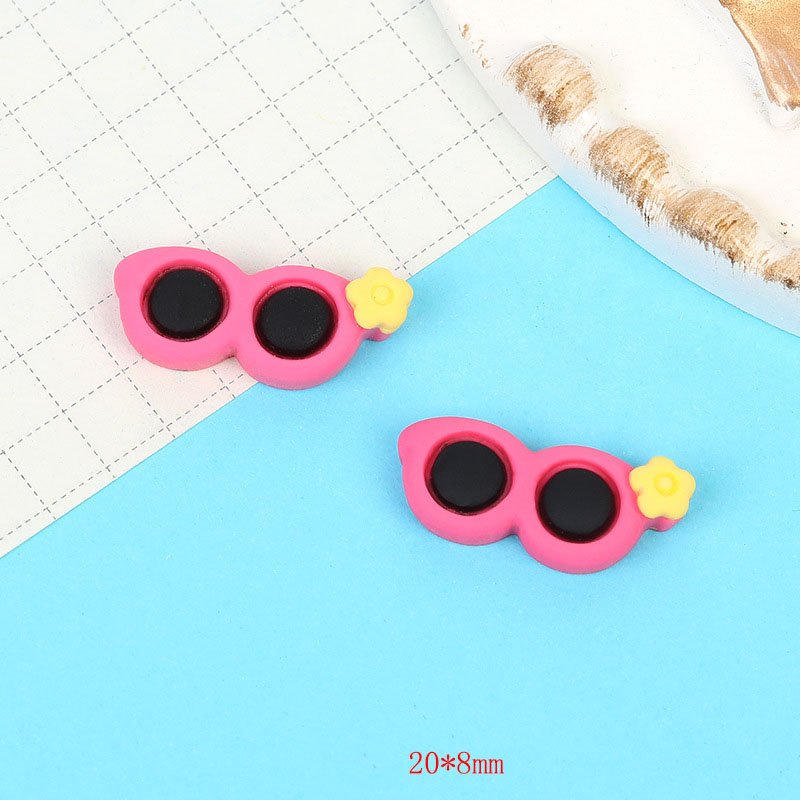 4:Sunglasses 20*8mm