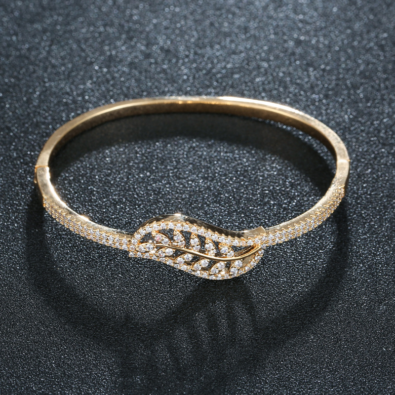 B gold color plated bracelet