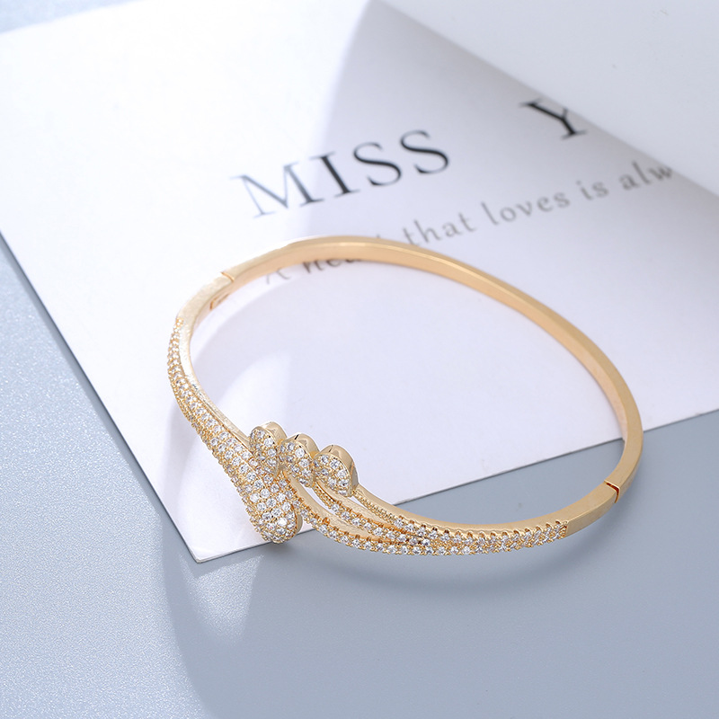 B gold color plated bracelet