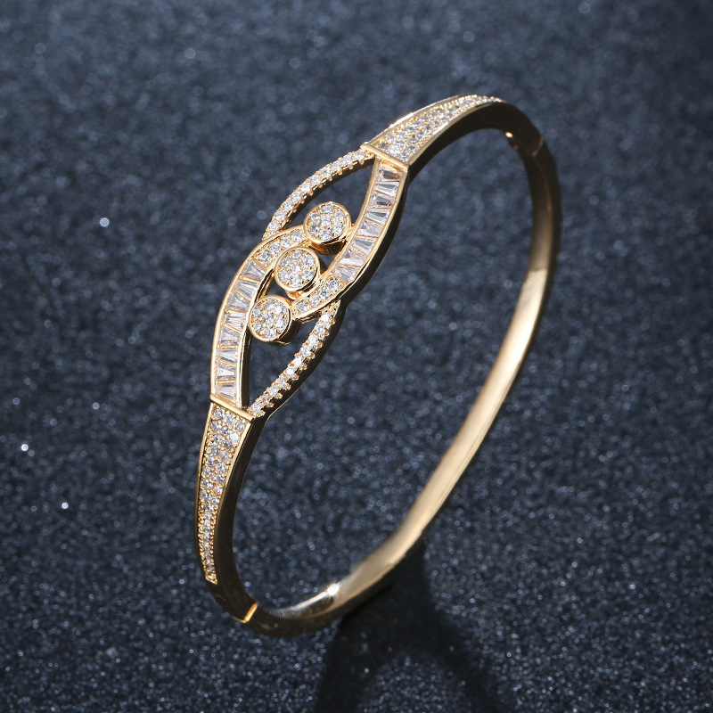 2:B gold color plated bracelet