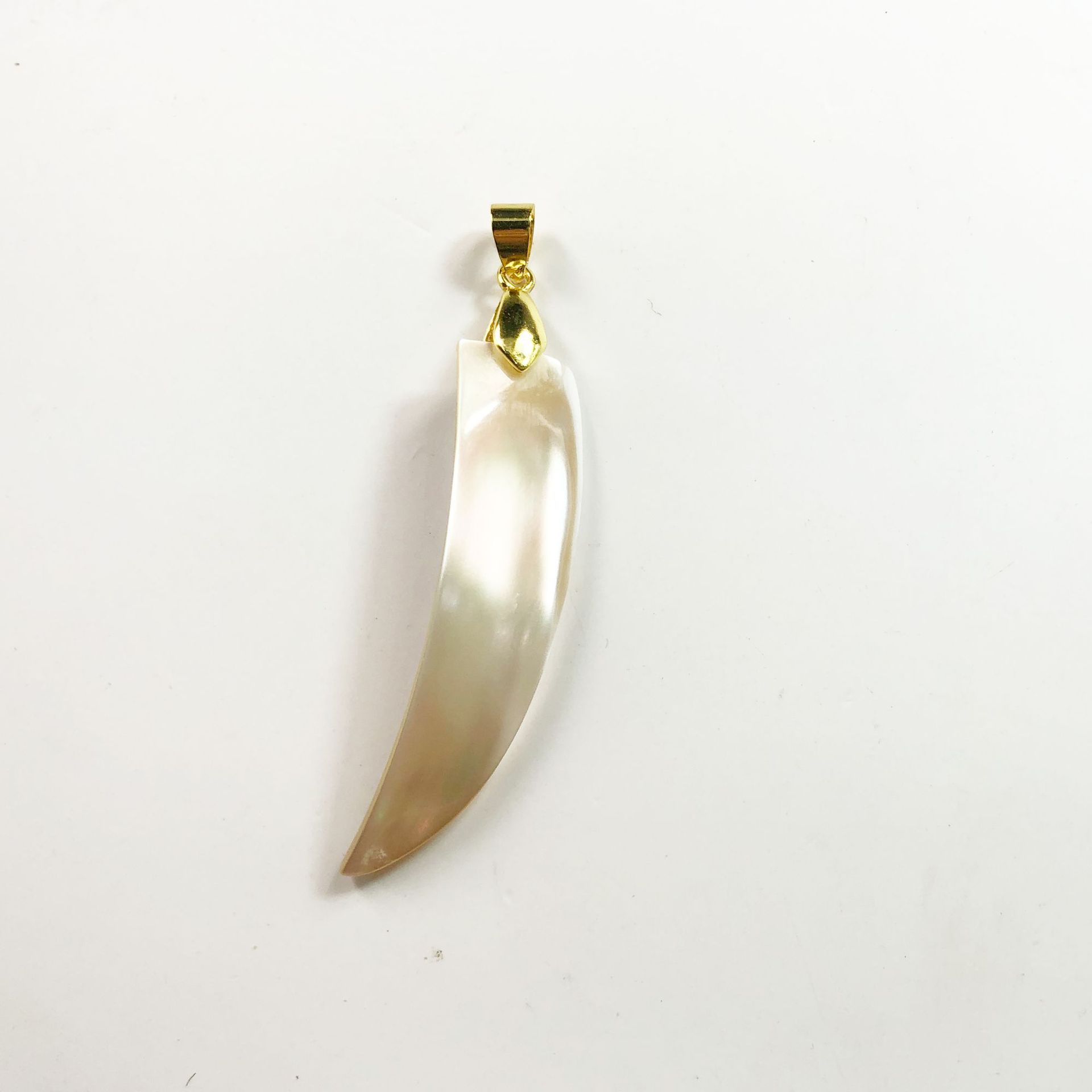 Flat Chili Shells (Pendant)  63x13x0.3mm