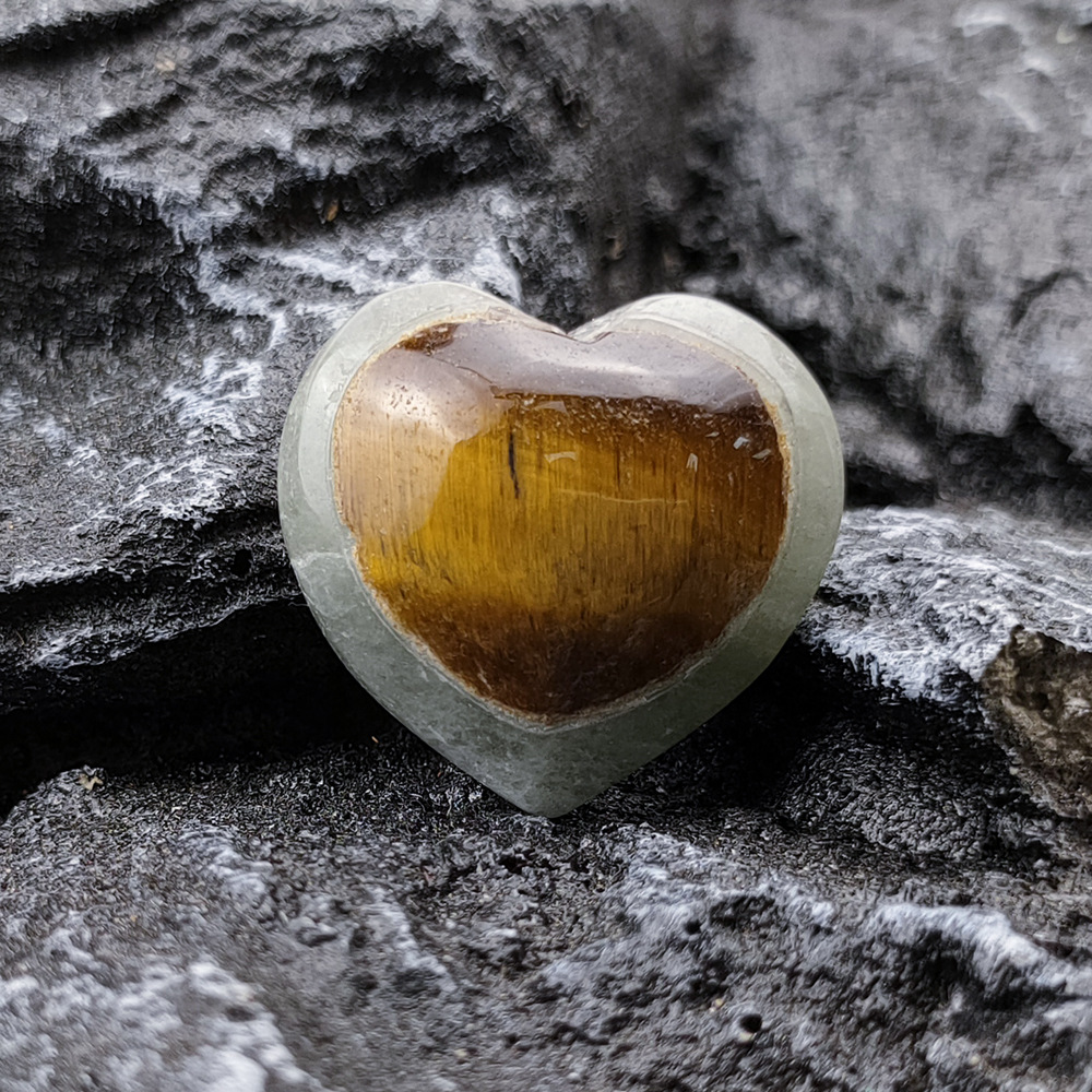 Sparkling stone mosaic tiger eye