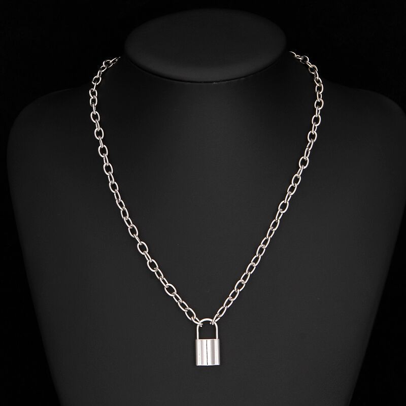 Single lock necklace