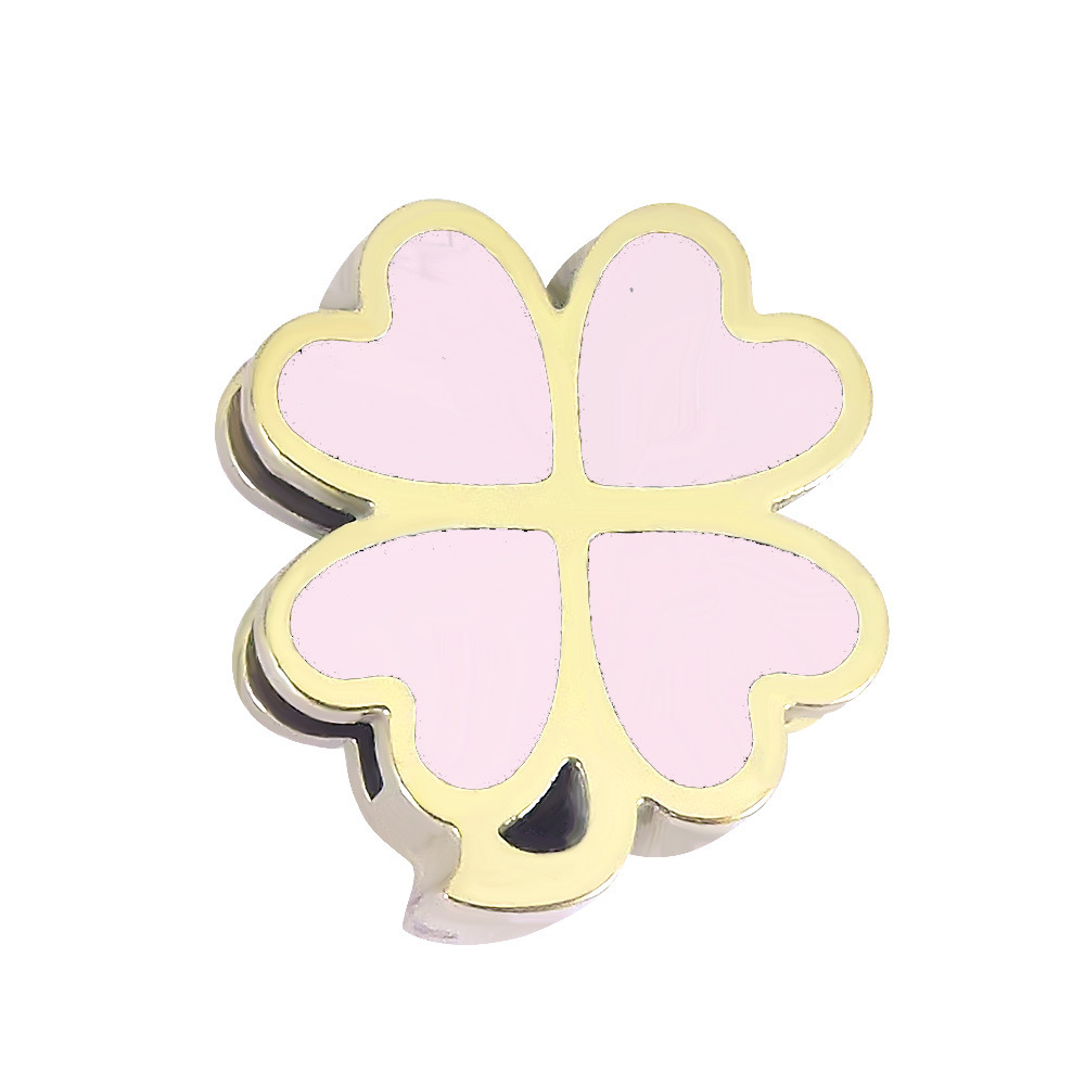 Four-leaf clover, golden pink