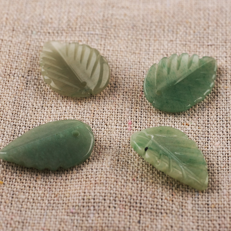 2:Aventurine jade/three-dimensional leaves 17×25mm