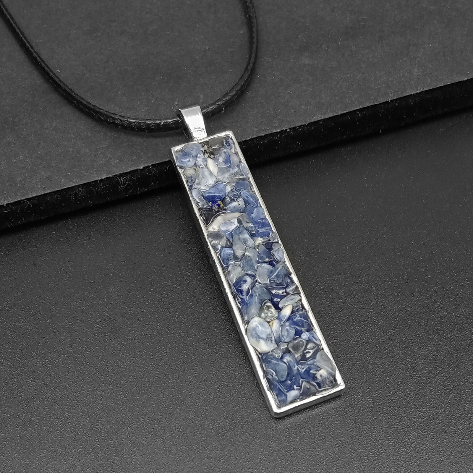 6:White Dot Blue Necklace