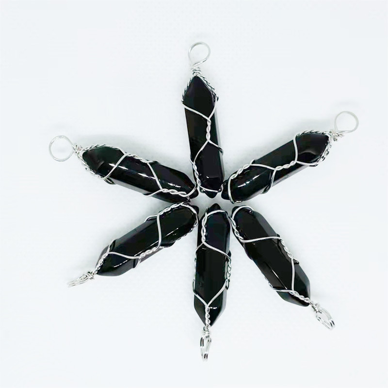 17:Obsidian (Silver Wire Wire)