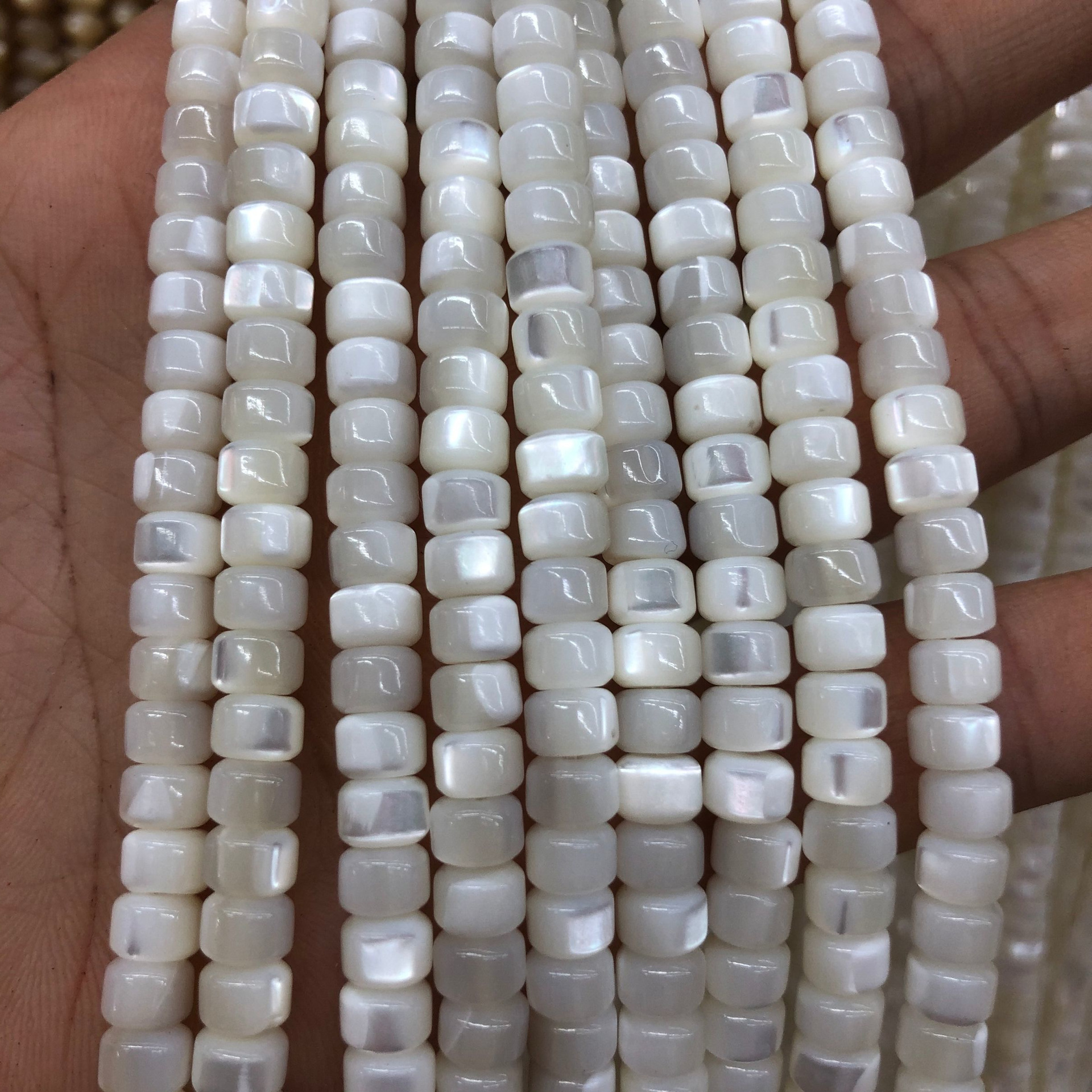 White 2x6mm