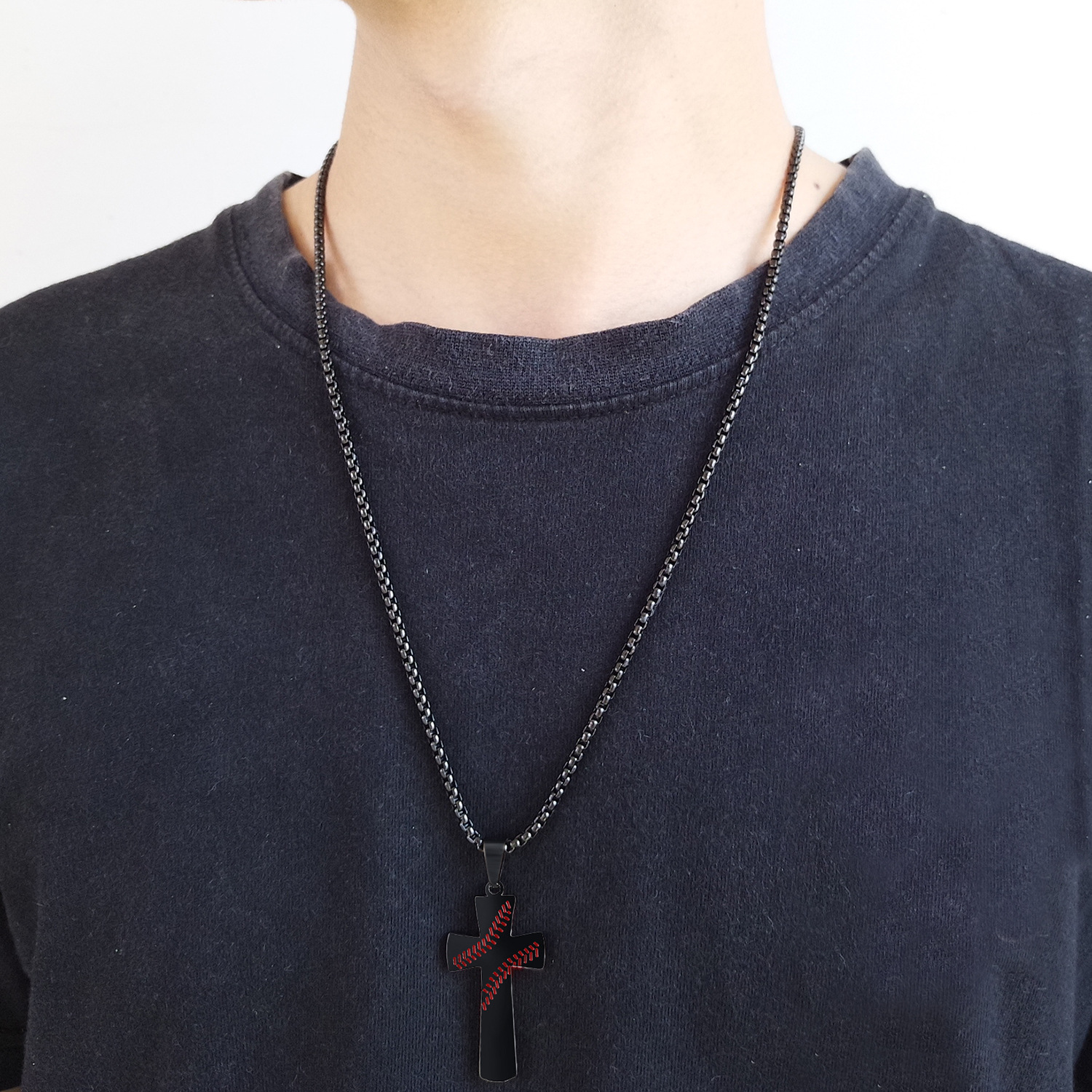 black pendant + chain